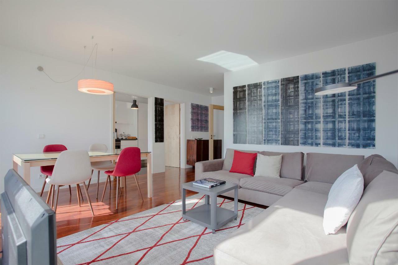 Liiiving In | Bright Light Appartement Oporto