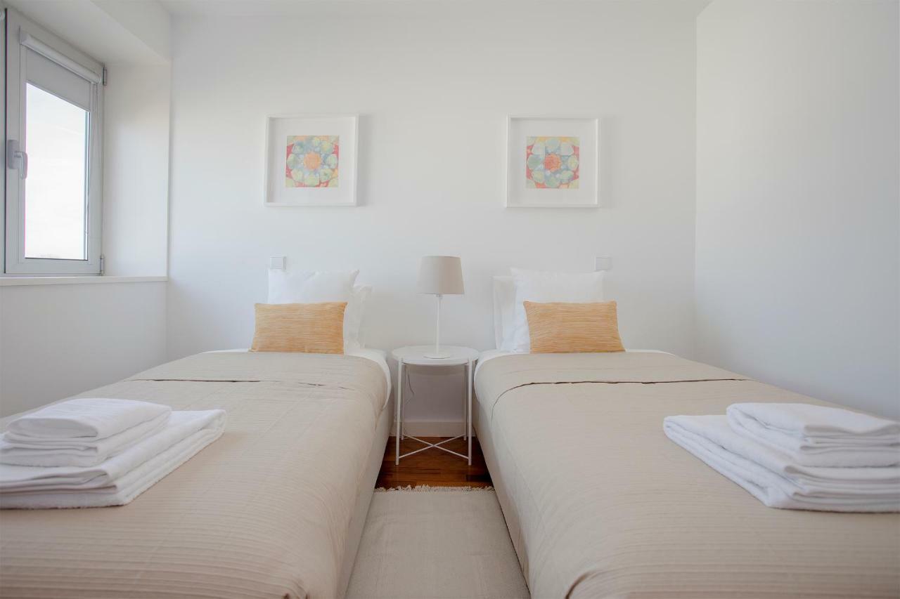 Liiiving In | Bright Light Appartement Oporto